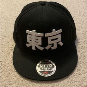 Tokyo snap back hat